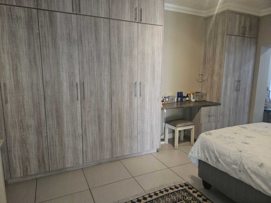 2 Bedroom Property for Sale in Belgravia Northern Cape